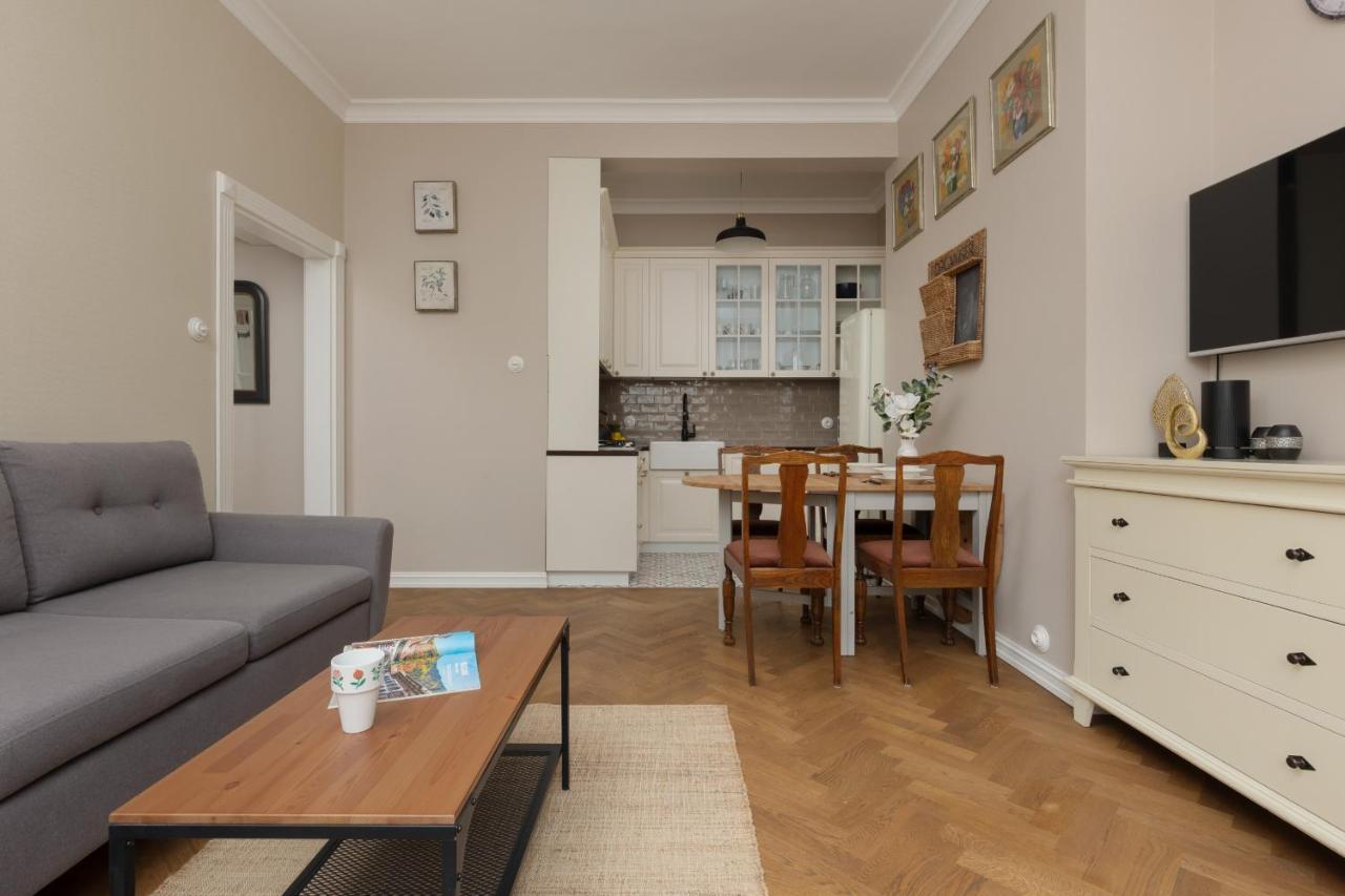 Apartment Metro Rondo Onz By Renters Warschau