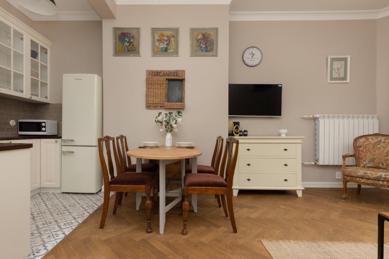 Metro Rondo Onz By Renters Appartamento *